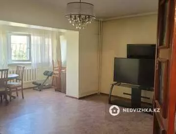 3-комнатная квартира, этаж 4 из 5, 91 м²