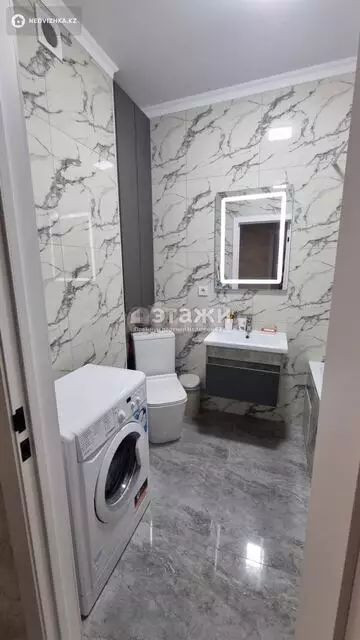 2-комнатная квартира, этаж 2 из 14, 61 м²
