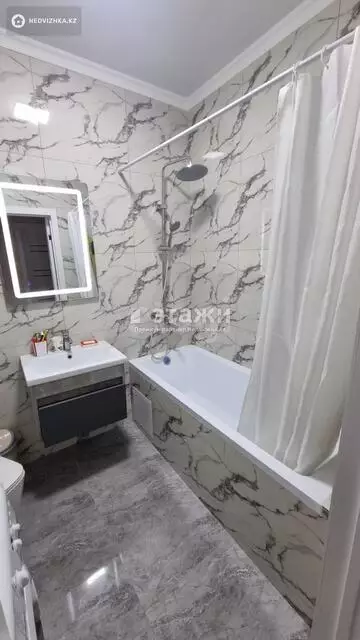 2-комнатная квартира, этаж 2 из 14, 61 м²