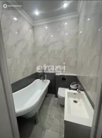 3-комнатная квартира, этаж 8 из 16, 96 м², на длительный срок