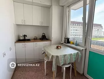 2-комнатная квартира, этаж 3 из 5, 44 м²