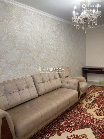 2-комнатная квартира, этаж 4 из 12, 62 м²