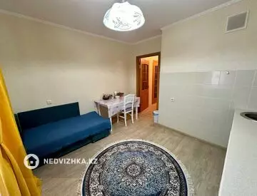 1-комнатная квартира, этаж 3 из 12, 53 м²