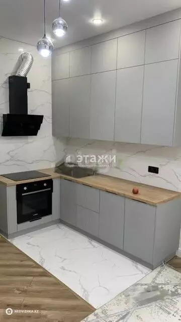 1-комнатная квартира, этаж 3 из 16, 42 м²