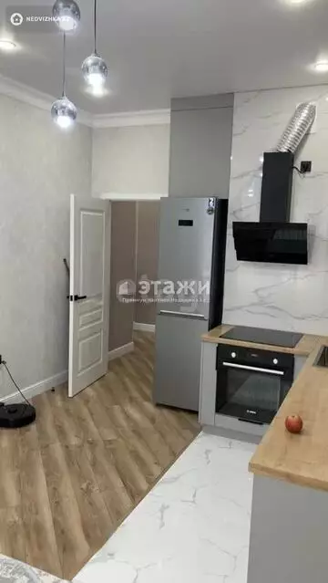 1-комнатная квартира, этаж 3 из 16, 42 м²