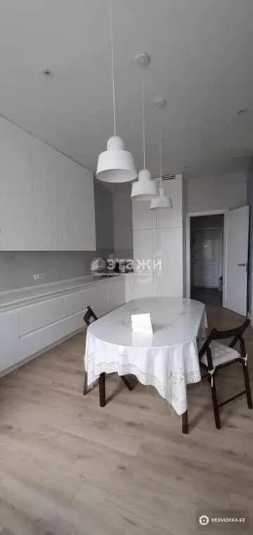 2-комнатная квартира, этаж 4 из 8, 92 м²