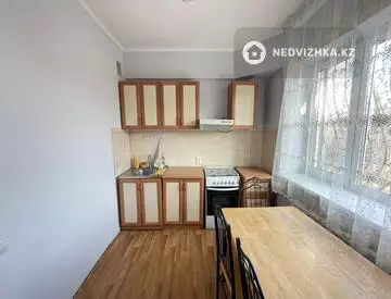 1-комнатная квартира, этаж 3 из 3, 35 м²