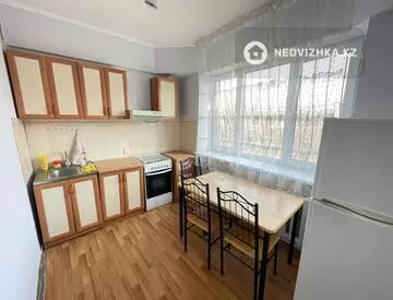 1-комнатная квартира, этаж 3 из 3, 35 м²