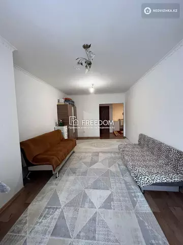 1-комнатная квартира, этаж 4 из 16, 52 м²