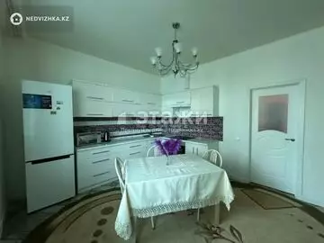 2-комнатная квартира, этаж 4 из 15, 68 м²