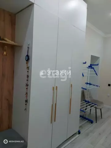 3-комнатная квартира, этаж 2 из 12, 79 м²