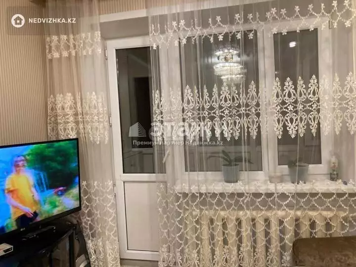 51.6 м², 3-комнатная квартира, этаж 2 из 5, 52 м², изображение - 1