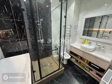 3-комнатная квартира, этаж 2 из 17, 104 м²
