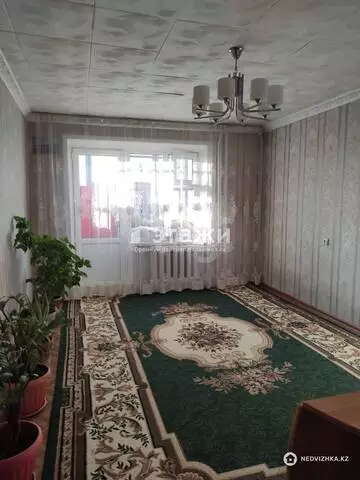 3-комнатная квартира, этаж 4 из 5, 57 м²