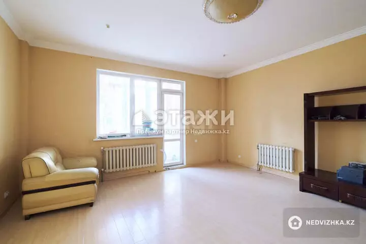 92.1 м², 2-комнатная квартира, этаж 8 из 9, 92 м², изображение - 1