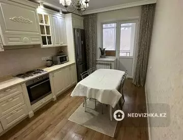 100 м², 4-комнатная квартира, этаж 2 из 7, 100 м², изображение - 1