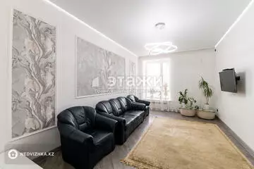 3-комнатная квартира, этаж 3 из 10, 76 м²