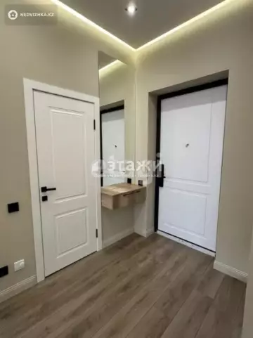 2-комнатная квартира, этаж 10 из 12, 49 м²