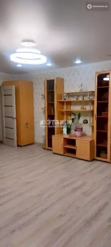 54.8 м², 2-комнатная квартира, этаж 4 из 5, 55 м², изображение - 1