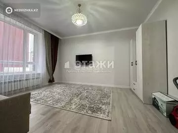 1-комнатная квартира, этаж 10 из 10, 39 м²