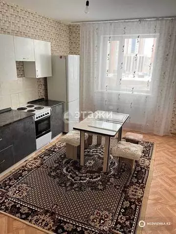 2-комнатная квартира, этаж 4 из 12, 70 м²