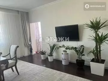 3-комнатная квартира, этаж 10 из 12, 124 м²