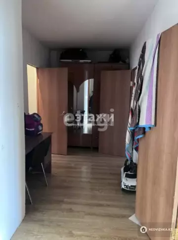 2-комнатная квартира, этаж 10 из 10, 57 м²