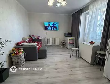 2-комнатная квартира, этаж 9 из 18, 45 м²