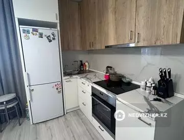 2-комнатная квартира, этаж 9 из 18, 45 м²