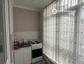 1-комнатная квартира, этаж 3 из 6, 30 м²