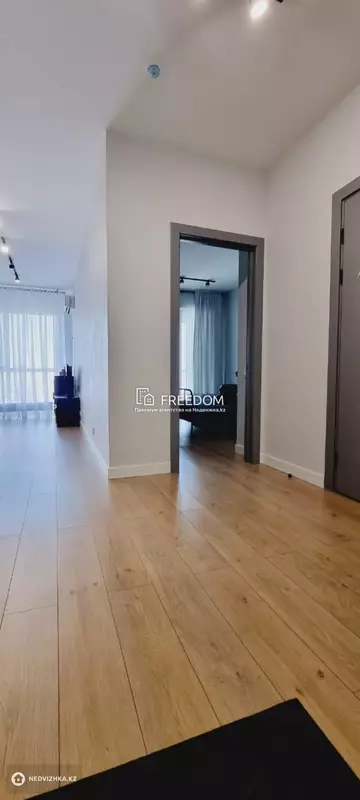 2-комнатная квартира, этаж 18 из 18, 57 м²