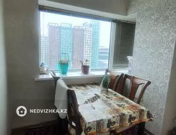 3-комнатная квартира, этаж 11 из 43, 90 м²