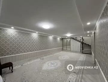 7-комнатный дом, 8 соток, 350 м²