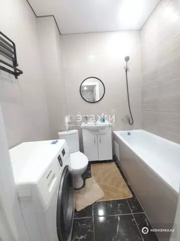 1-комнатная квартира, этаж 4 из 9, 38 м²
