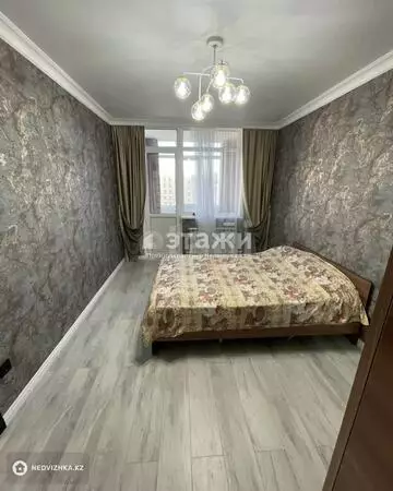 2-комнатная квартира, этаж 8 из 8, 56 м²