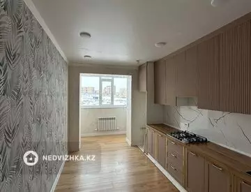 2-комнатная квартира, этаж 2 из 5, 64 м²