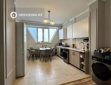 2-комнатная квартира, этаж 8 из 9, 62 м²