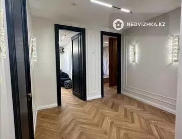 3-комнатная квартира, этаж 7 из 14, 122 м²