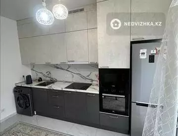 2-комнатная квартира, этаж 1 из 12, 60 м²