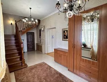 6-комнатный дом, 8 соток, 297 м²