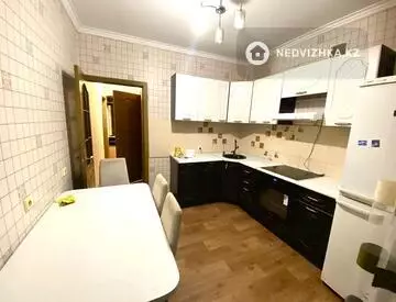 1-комнатная квартира, этаж 12 из 14, 42 м²