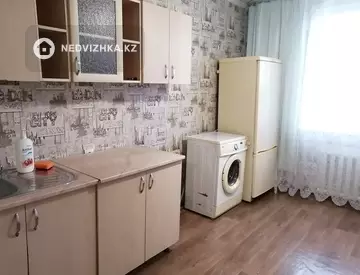 1-комнатная квартира, этаж 4 из 5, 37 м²