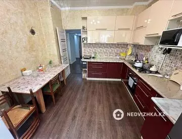 3-комнатная квартира, этаж 1 из 9, 72 м²