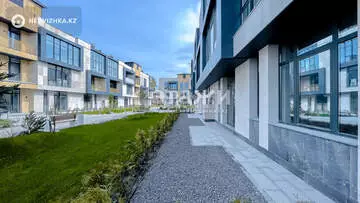 3-комнатная квартира, этаж 1 из 2, 200 м², на длительный срок