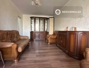 2-комнатная квартира, этаж 4 из 5, 50 м², на длительный срок