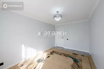 3-комнатная квартира, этаж 6 из 6, 60 м²