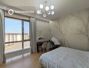 4-комнатная квартира, этаж 6 из 12, 130 м²