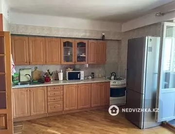 3-комнатная квартира, этаж 9 из 9, 91 м²