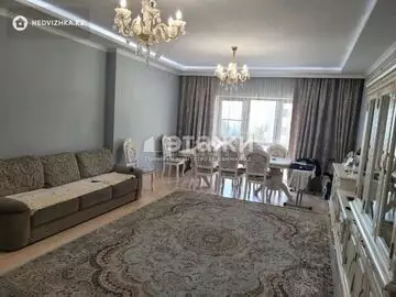 4-комнатная квартира, этаж 1 из 6, 175 м²