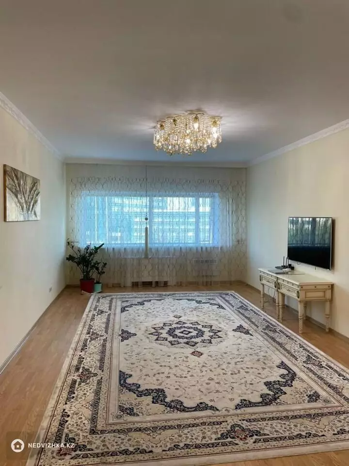 160 м², 4-комнатная квартира, этаж 2 из 33, 160 м², изображение - 1